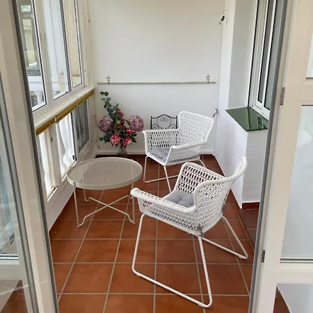 Garden 344 Apartment